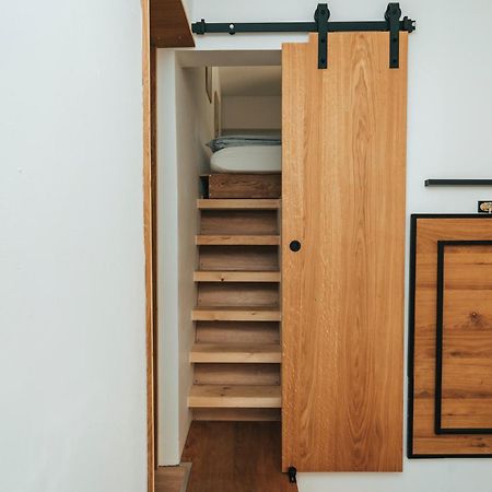 Modernes Tinyhouse Trailer Cabins Am Waldrand - Mit Seezugang Eging Esterno foto